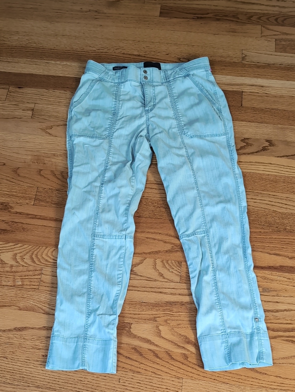 White House Black Market Mid-rise Straight Crop Pret A Pedi Jeans